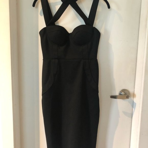 Amazing Black Tailored Cocktail Dress - Picture 1 of 3